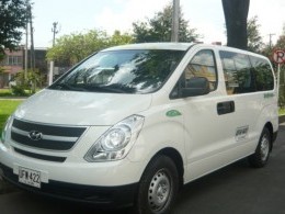 Turiexpress Ltda vans de 12 a 19 pasajeroswwwturiexpresscom1